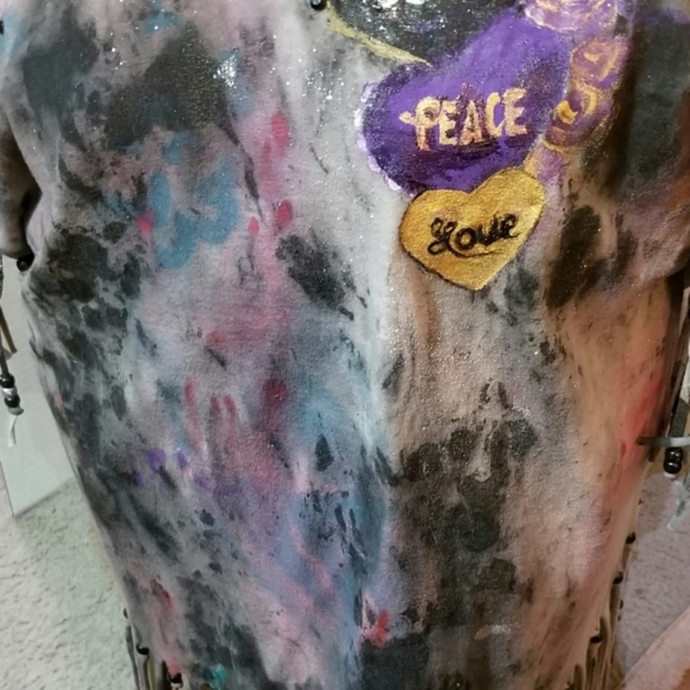Handmade Personalized Heart Tie Dyed Fringed Tee - Picture 5 of 7